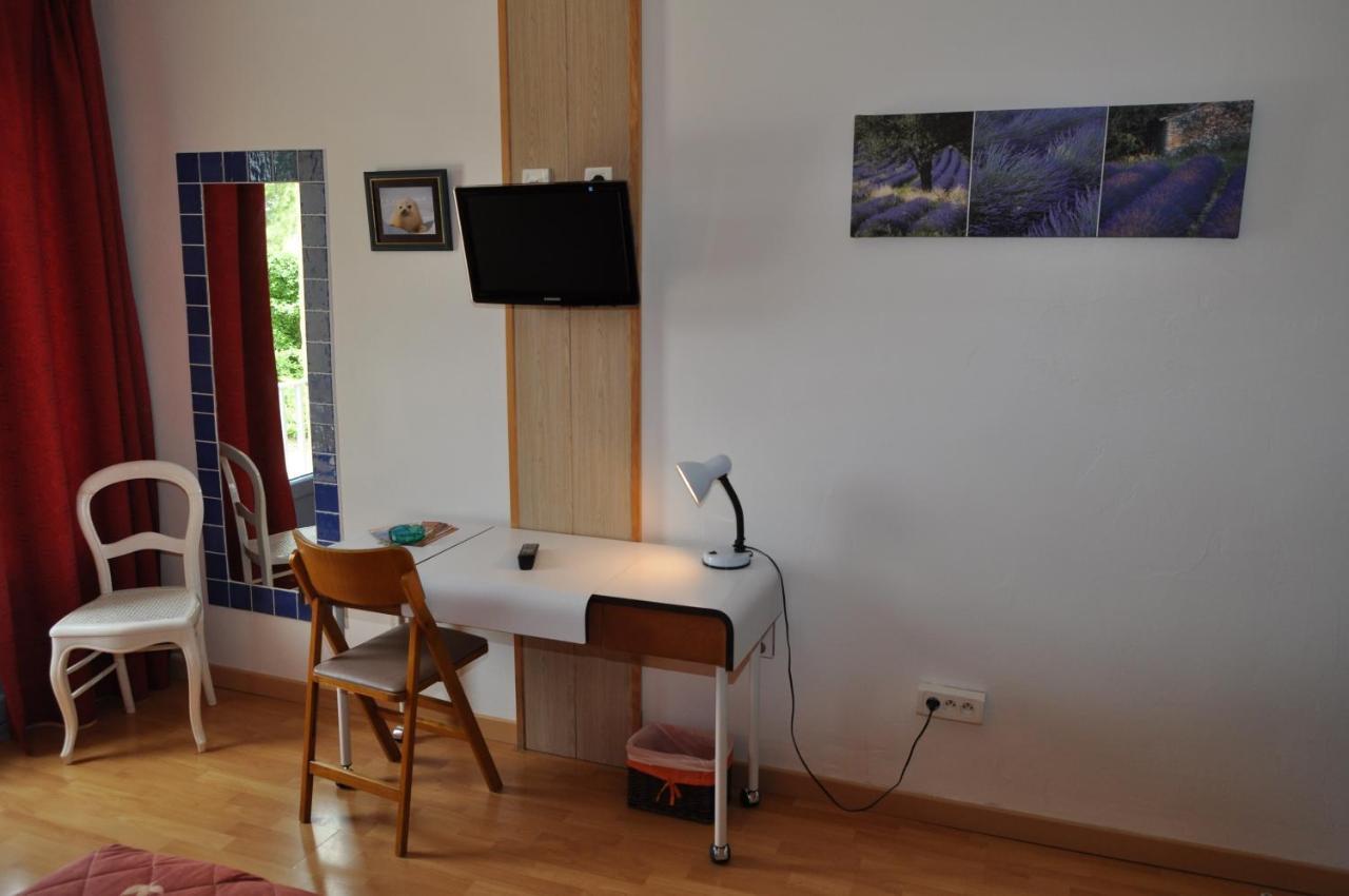 Les Mimosas Hotel Lunel  Szoba fotó